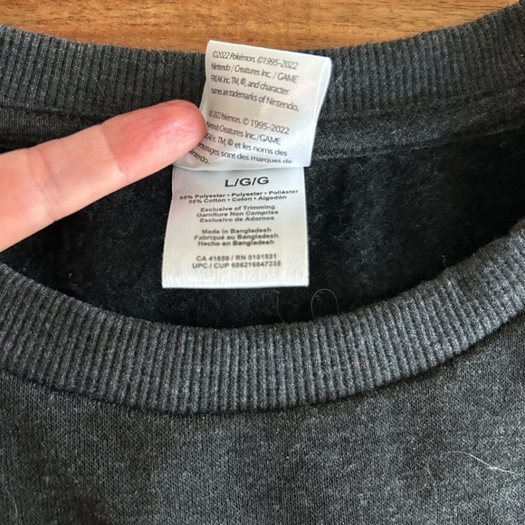 Pokemon Nintendo Dark Gray Unisex Light Up Ugly Christmas Pikachu Sweatshirt Lrg - Picture 6 of 13